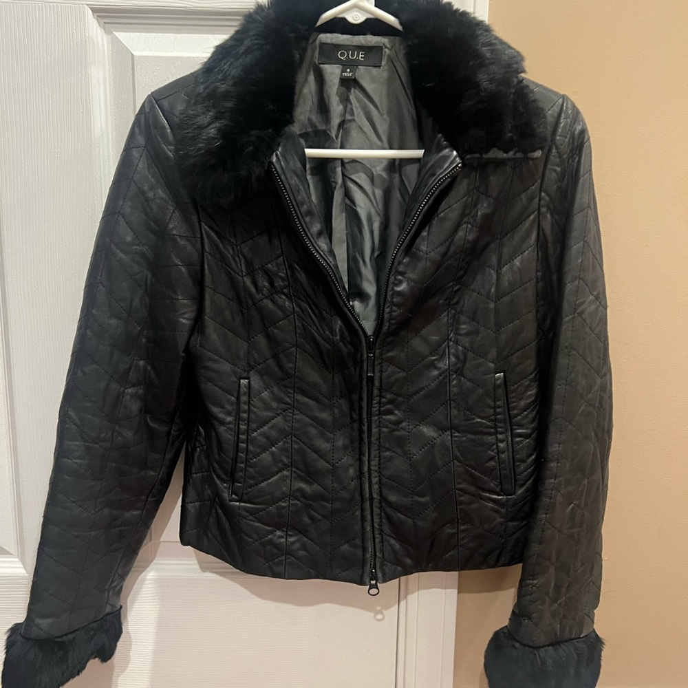 Que Black Leather Quilted Jacket with Fur Collar